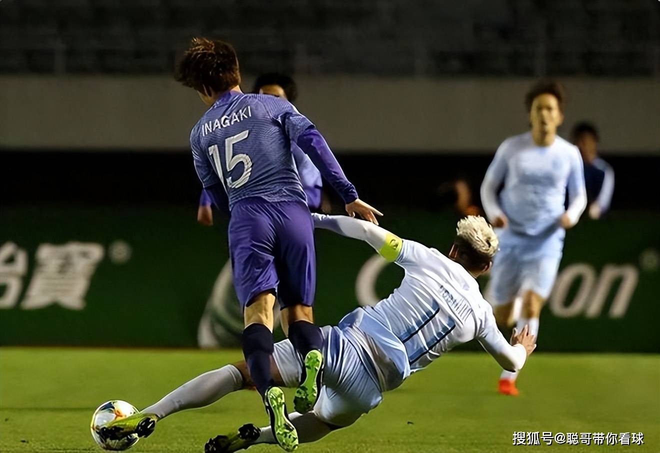 阿尔梅里亚客场逼平对手，实现保级目标